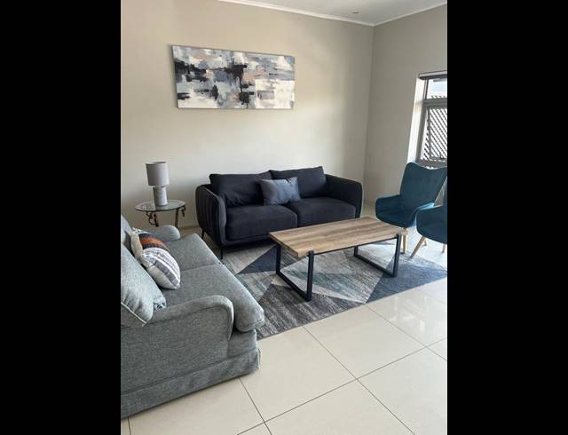 3 BEDROOM PROPERTY TO RENT IN OAKLANDS